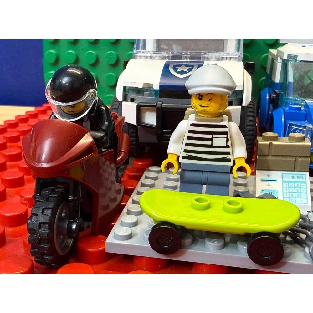 LEGO City Police Mixed Lot Transport Truck Patrol Car Minifigures Motorcycles